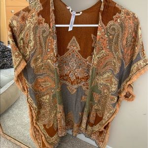 Soft, patterned kimono